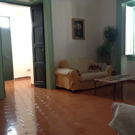 Corte Lo Jucco Гостевой дом