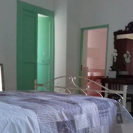 Corte Lo Jucco 4* Таранто
