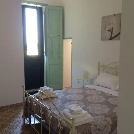 Corte Lo Jucco Таранто