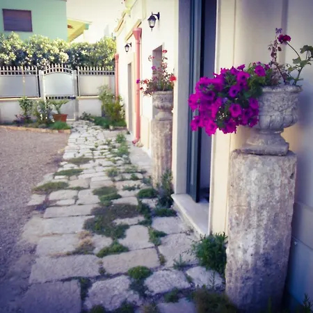 Corte Lo Jucco Guest house *