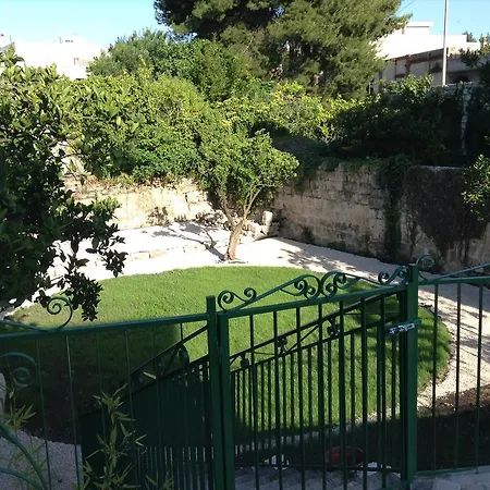 Corte Lo Jucco Guest house *